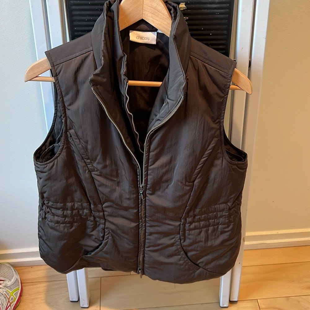 Chico’s 2 in 1 vest brown with faux fur inner vest size 1.
